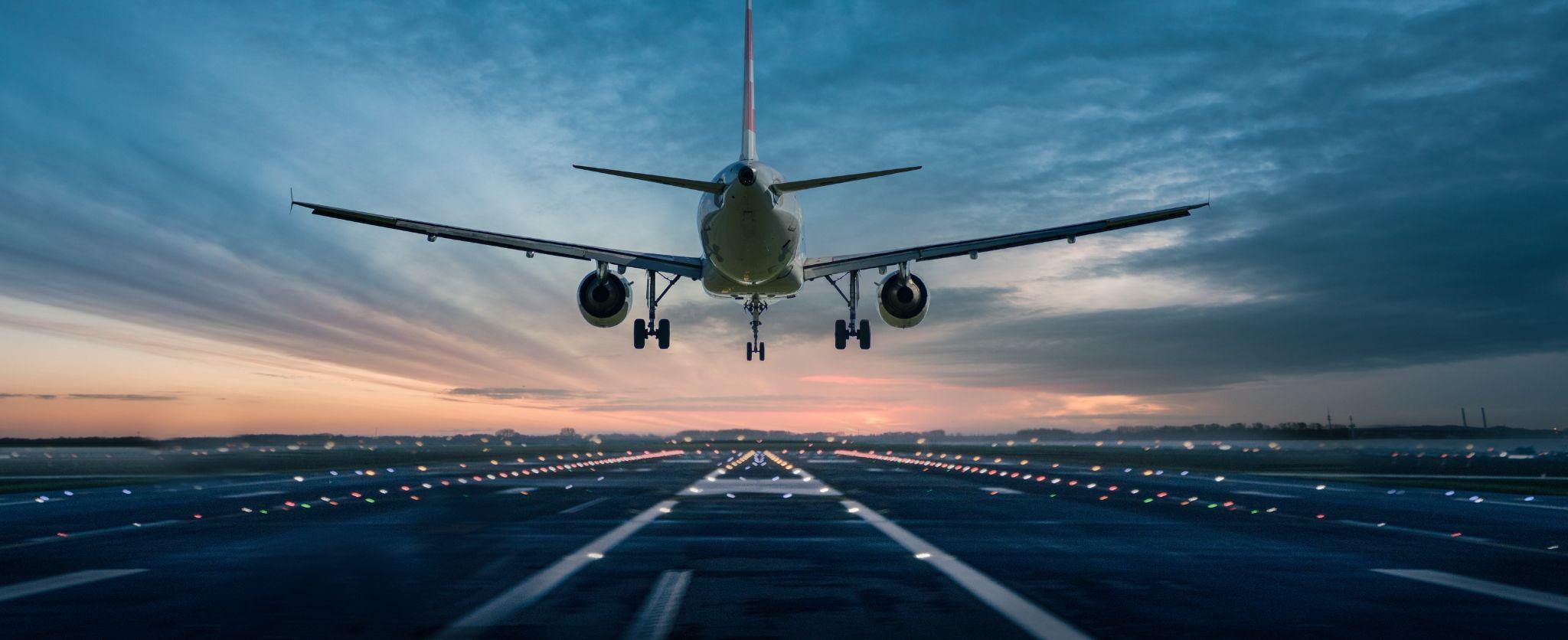 Airplane landing in the night